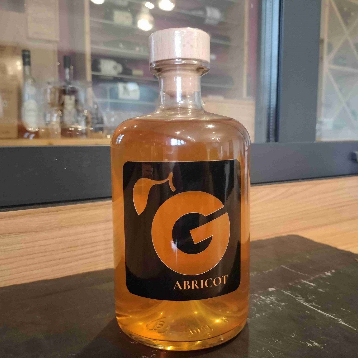 Rhum Abricot 35cl – En direct de Gobert, l’abricot de 4 générations (Drôme)