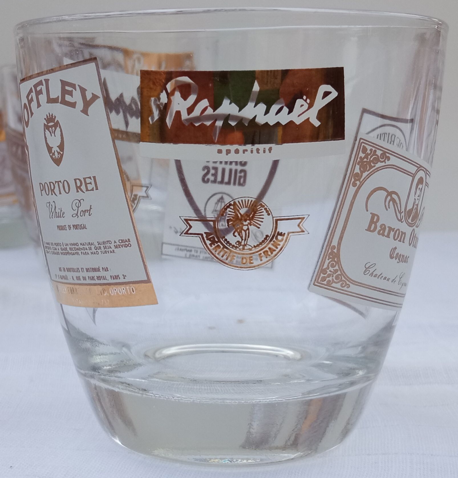12 Verres Collection Apéritifs À Rhum Ou Autres