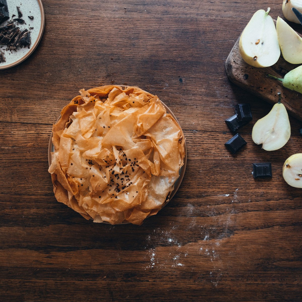 Pastis gascon aux poires et au chocolat cuit frais – 4 parts – En direct de Les Délices d’Aliénor (Gers)